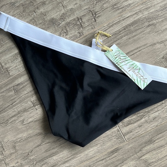 NWT High leg bikini bottom - Picture 3 of 4